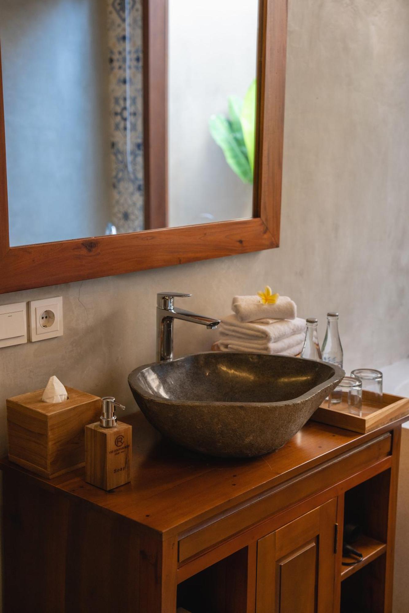 The Compass Rose Ubud Extérieur photo